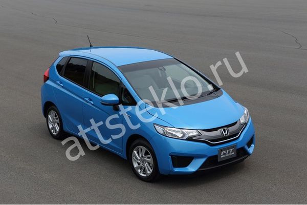 Автостекла Honda Fit III c установкой в Москве